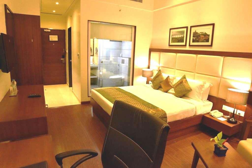 Comfort Inn Donil Vadodara Ruang foto