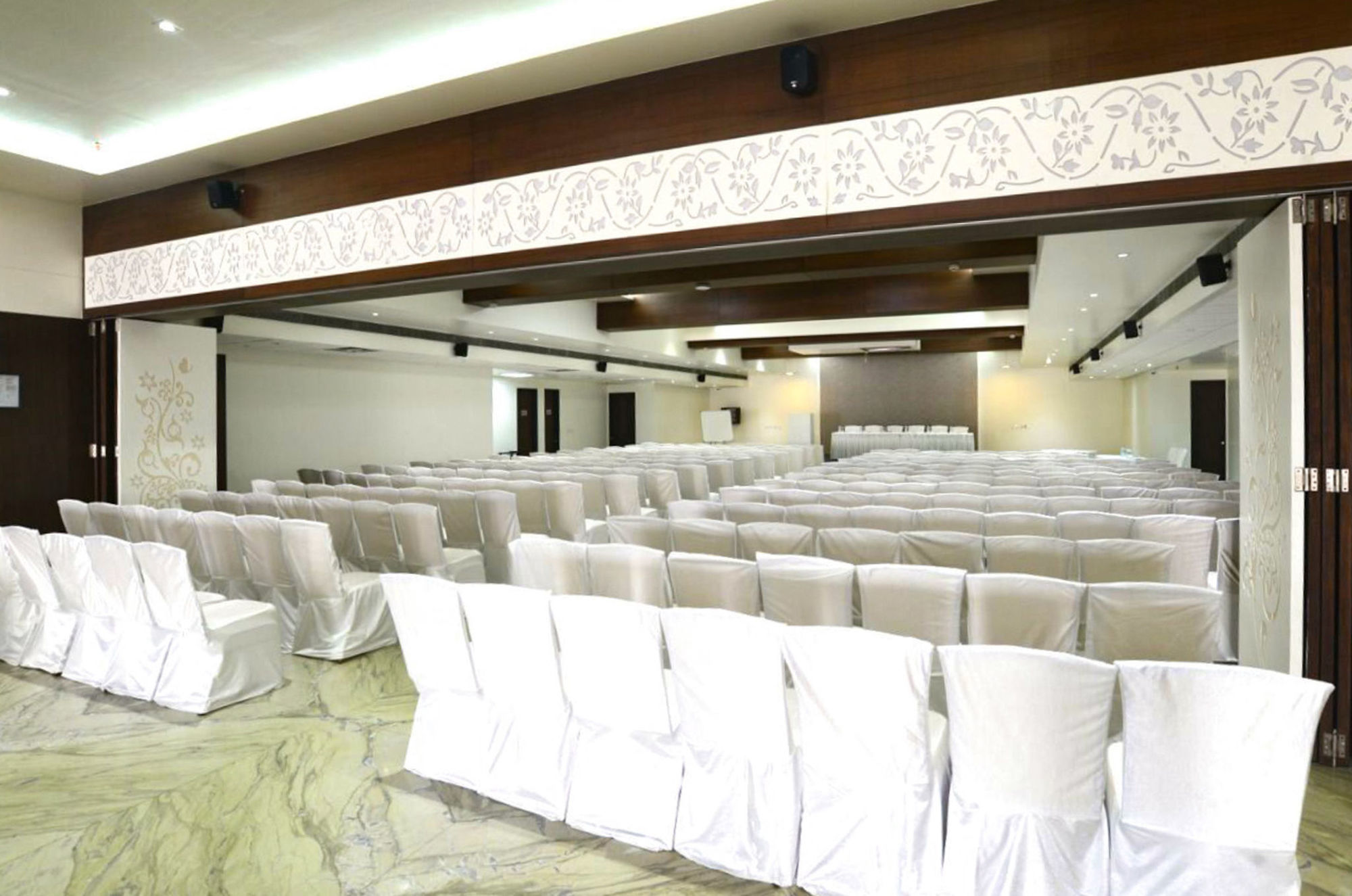 Comfort Inn Donil Vadodara Fasilitas foto